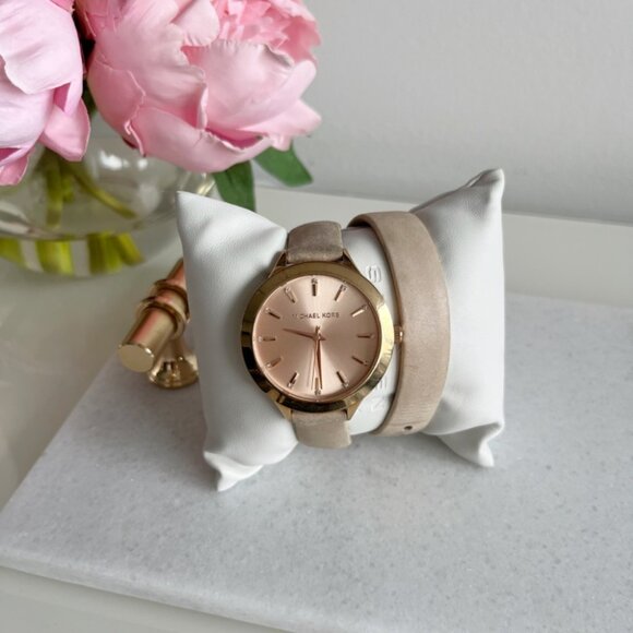 Michael Kors Women's Casual Beige Strap Watch MK2554 - Picture 2 of 14